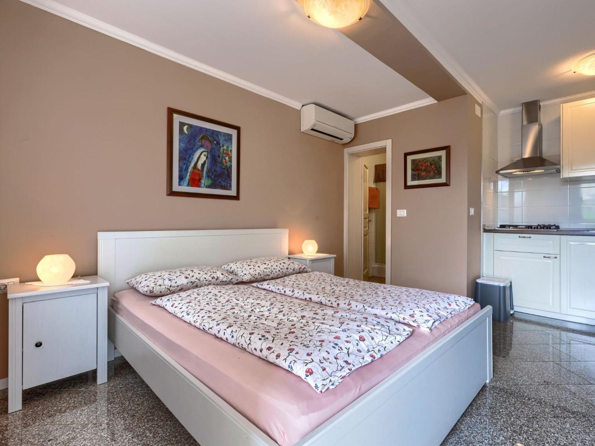 Apartman Ester-5 By Interhome