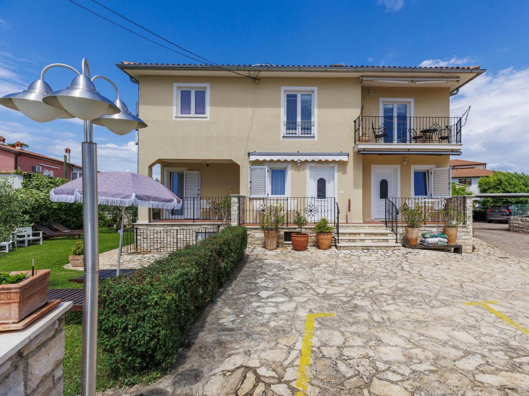Ester-5 By Interhome Apartman