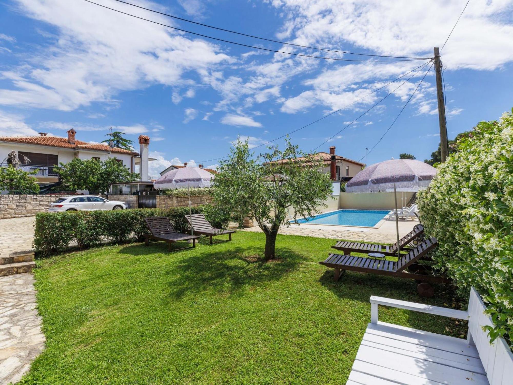 Ester-5 By Interhome * Umag