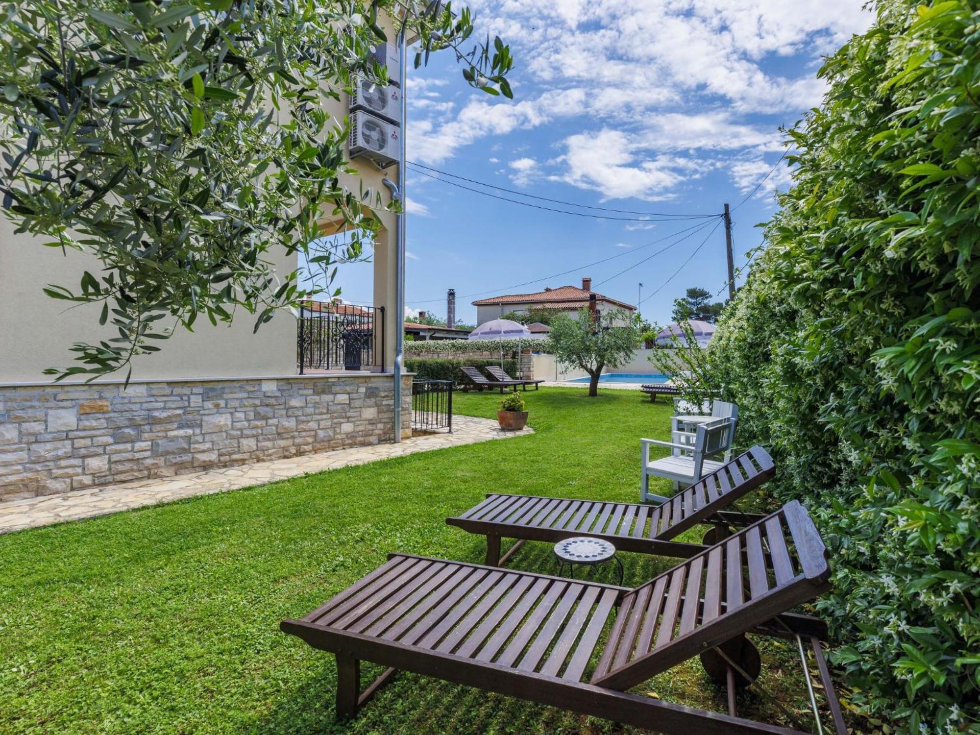 Ester-5 By Interhome Apartman Umag