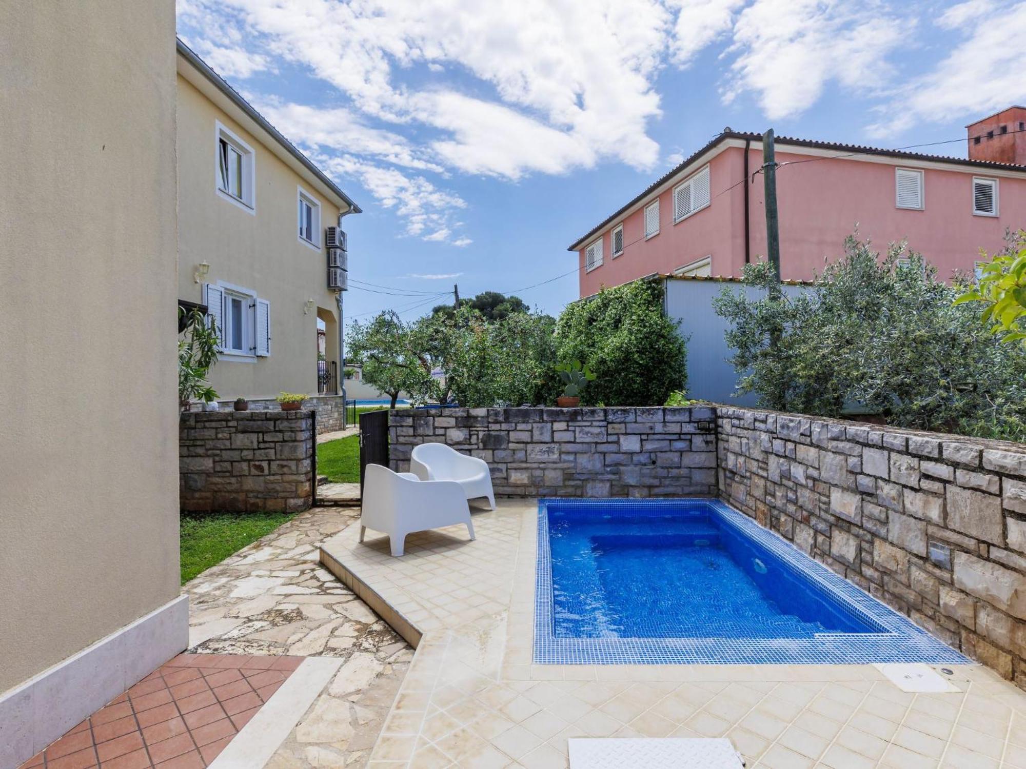 Ester-5 By Interhome Apartman Umag